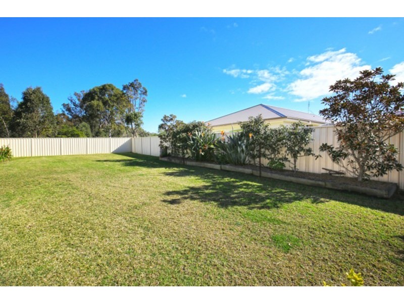 25 Jewel Street, Worrigee NSW 2540