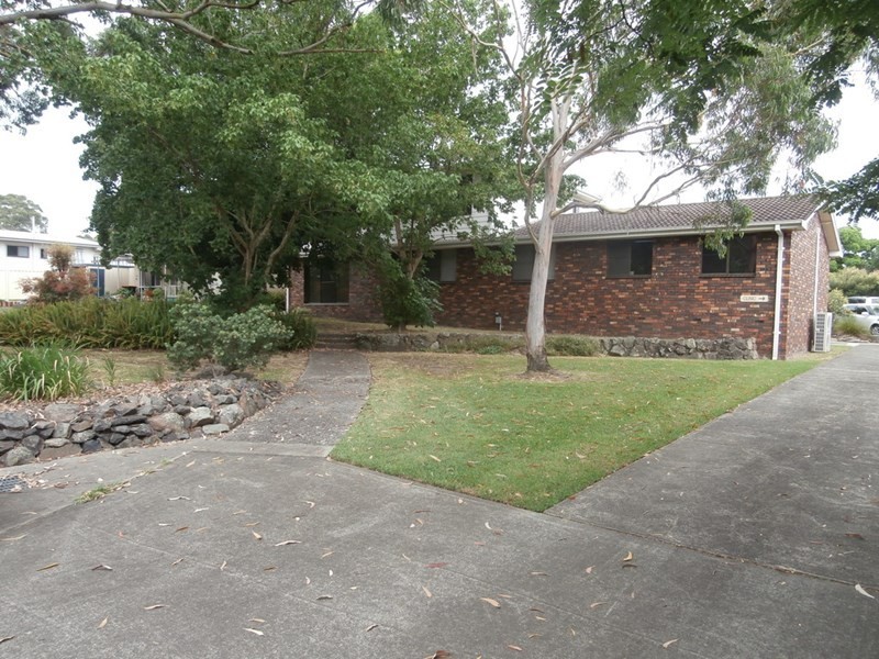 20 Albatross Road, Nowra NSW 2541