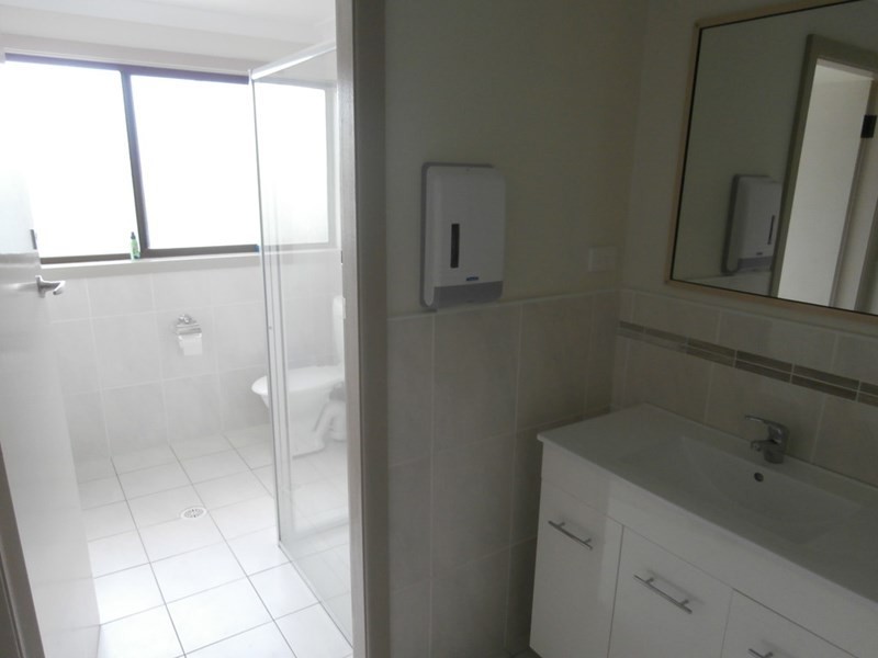 20 Albatross Road, Nowra NSW 2541