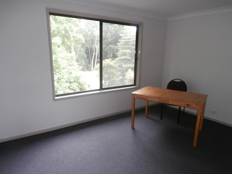 20 Albatross Road, Nowra NSW 2541