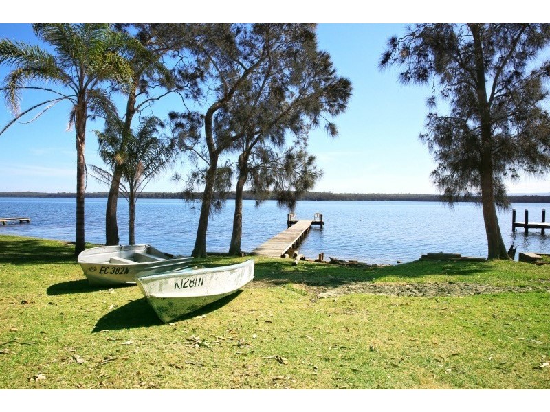 106 Basin View Parade, Basin View NSW 2540