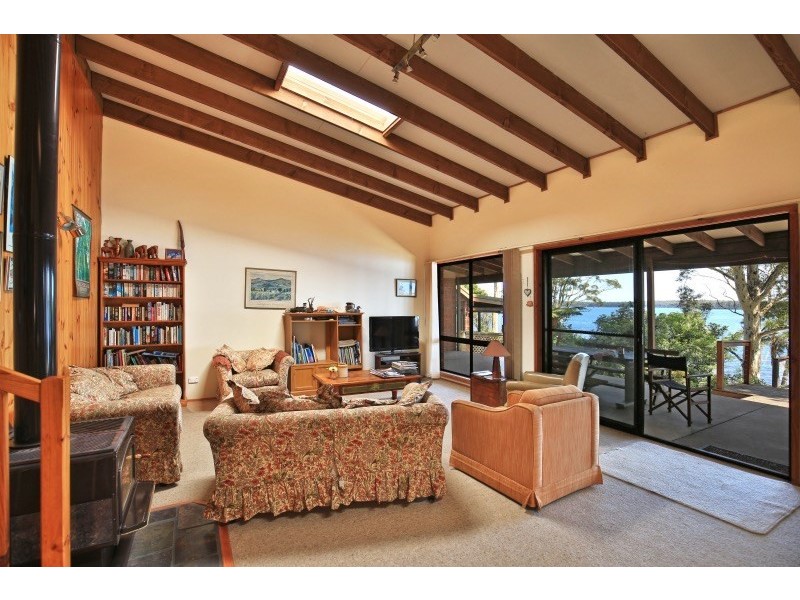 106 Basin View Parade, Basin View NSW 2540