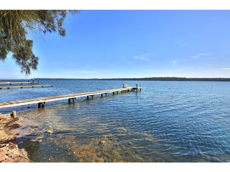 106 Basin View Parade, Basin View NSW 2540