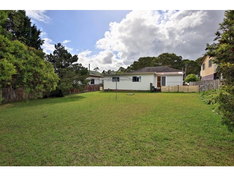 3 Barwon Street, Bomaderry NSW 2541