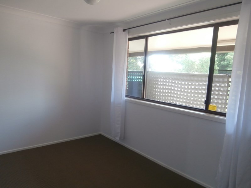 104 Lyndhurst Drive, Bomaderry NSW 2541