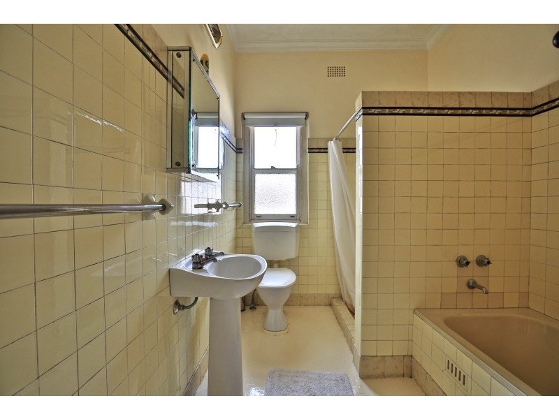 166 Kinghorne Street, Nowra NSW 2541