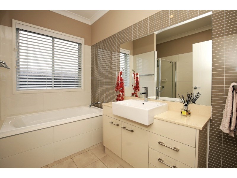 49 Bowerbird Street, South Nowra NSW 2541