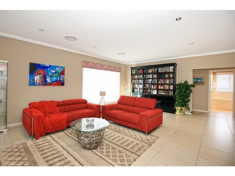 49 Bowerbird Street, South Nowra NSW 2541