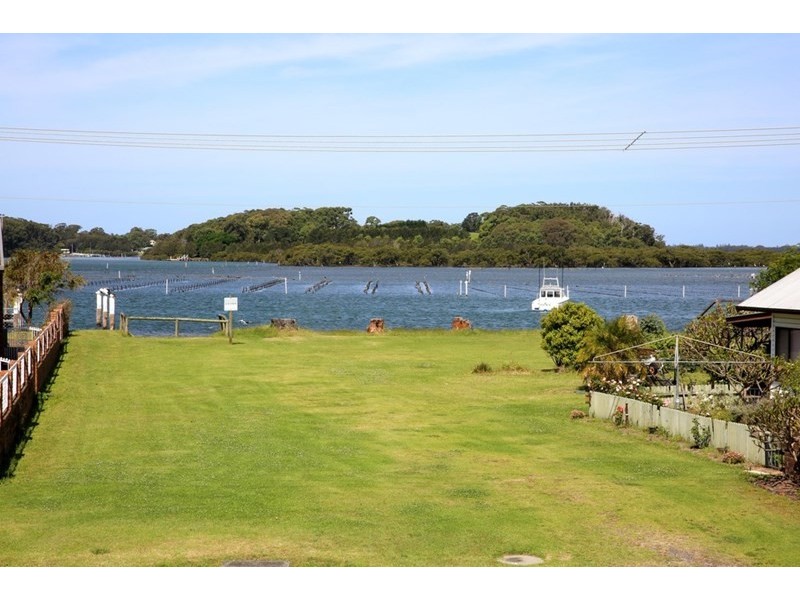 11 Haiser Road, Greenwell Point NSW 2540