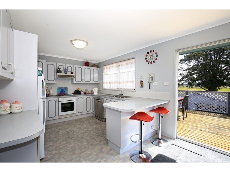 11 Haiser Road, Greenwell Point NSW 2540