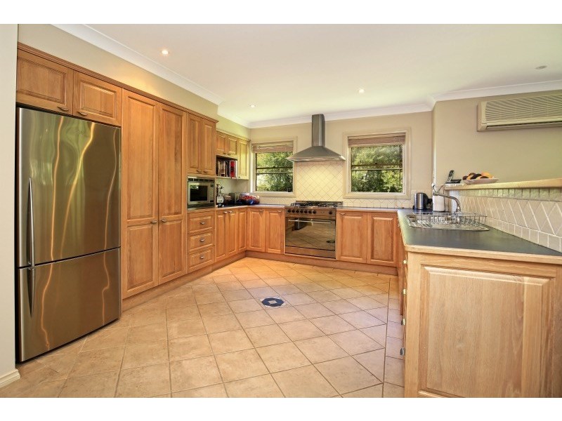 28 Uranna Avenue, North Nowra NSW 2541