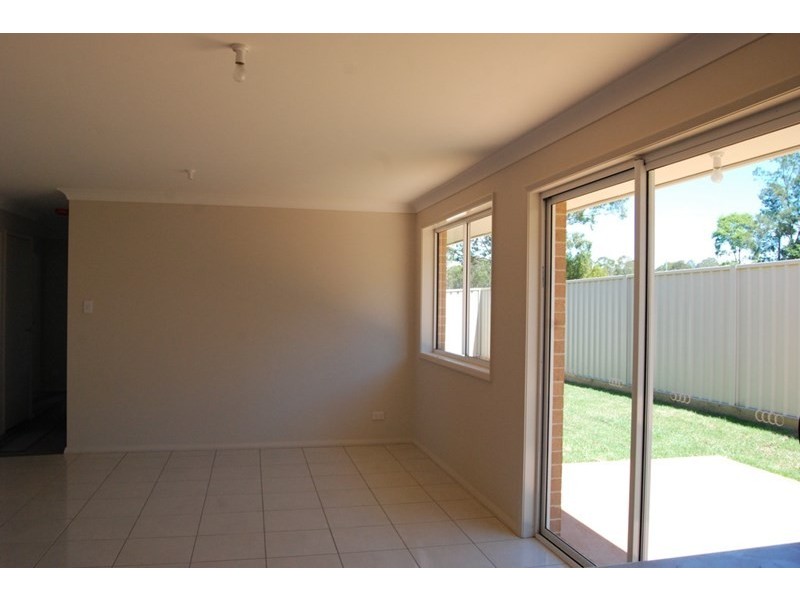 13B Curta Grove, Worrigee NSW 2540