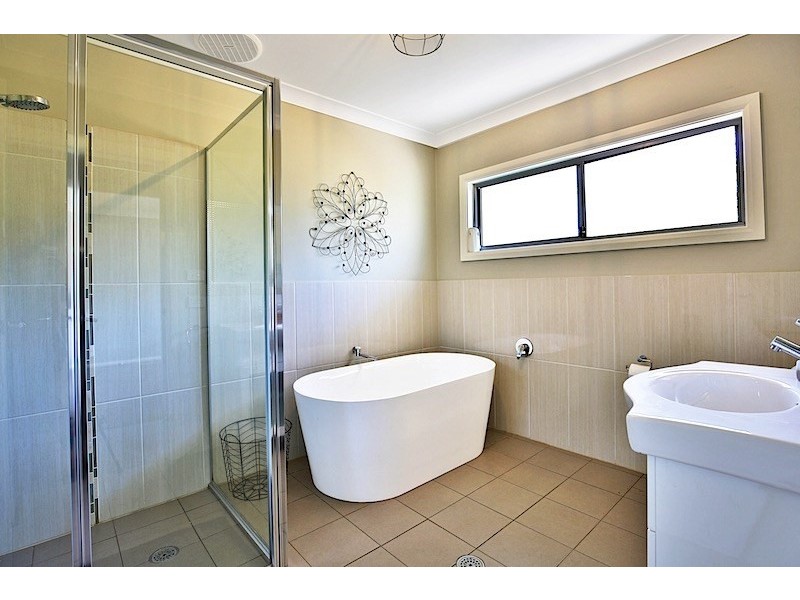 2/264A Illaroo Road, North Nowra NSW 2541