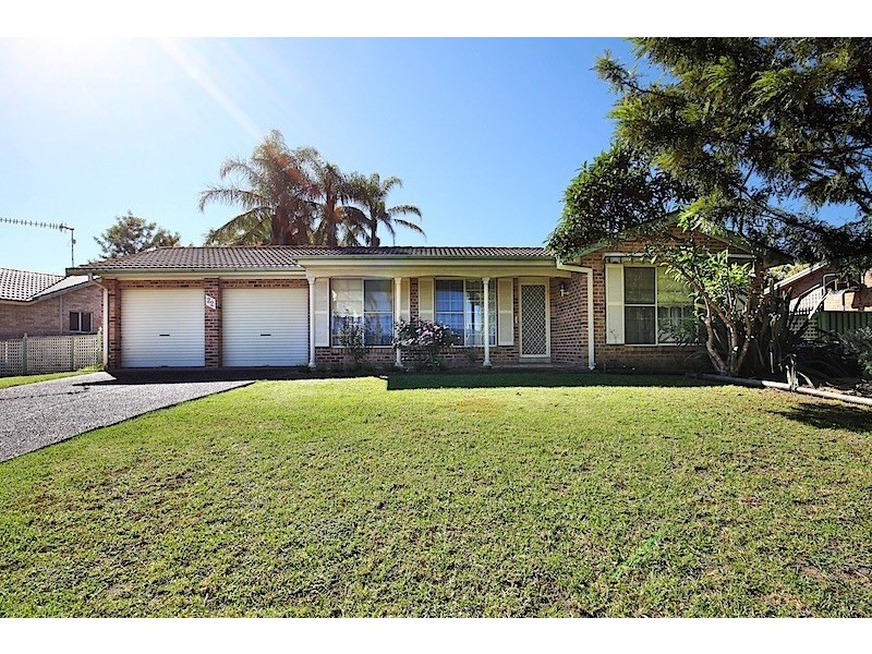 22 Golden Cane Avenue, North Nowra NSW 2541