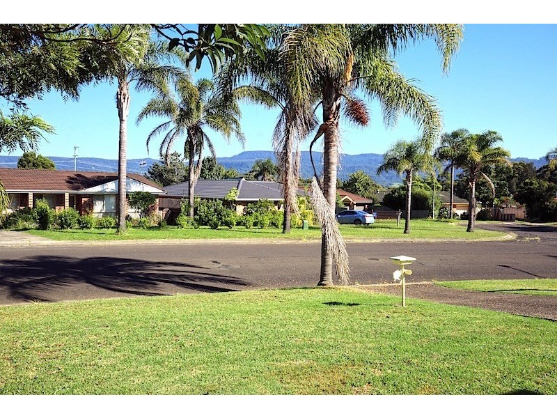 22 Golden Cane Avenue, North Nowra NSW 2541