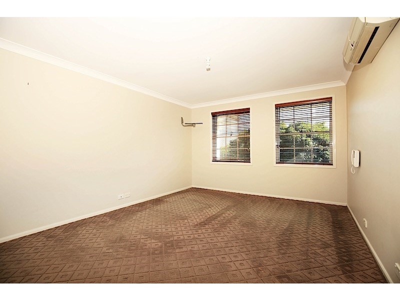 6 Jade Place, Meroo Meadow NSW 2540