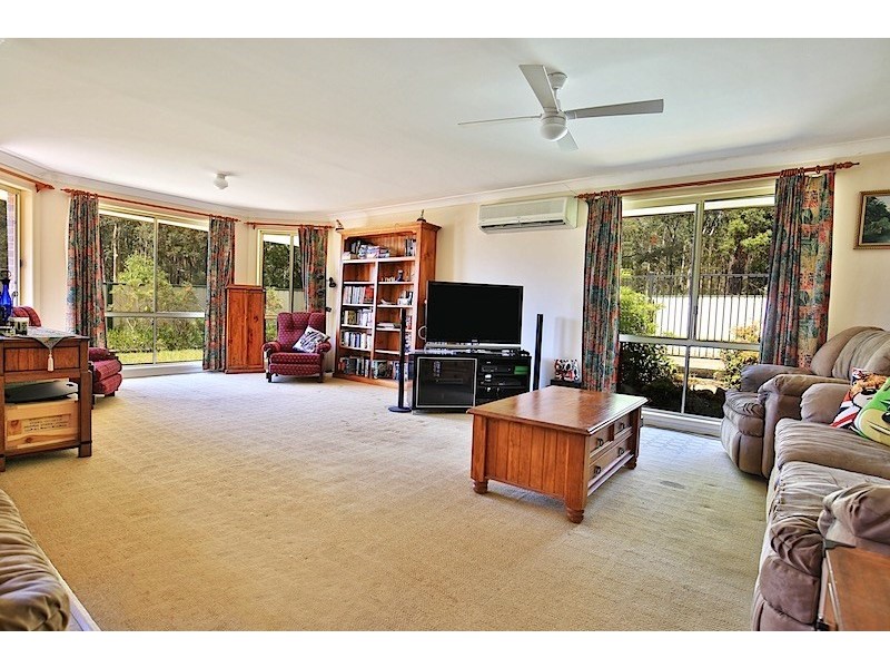 29 Rannoch Drive, West Nowra NSW 2541