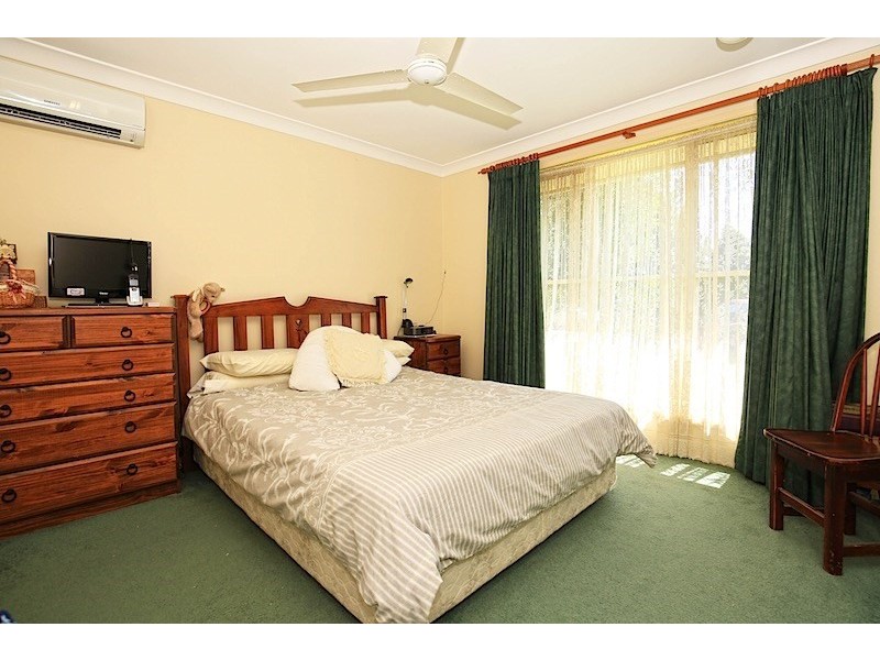 29 Rannoch Drive, West Nowra NSW 2541