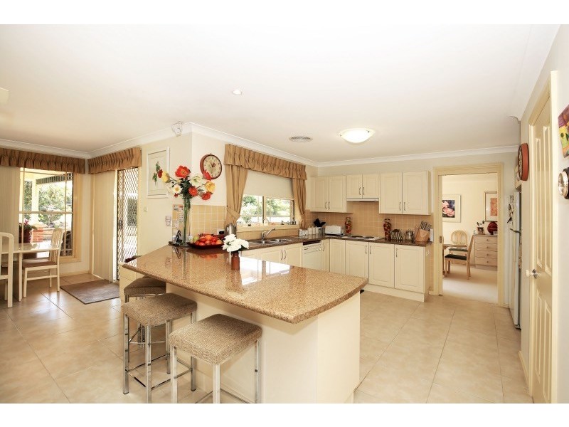 32 Bimbimbie Avenue, Bangalee NSW 2541