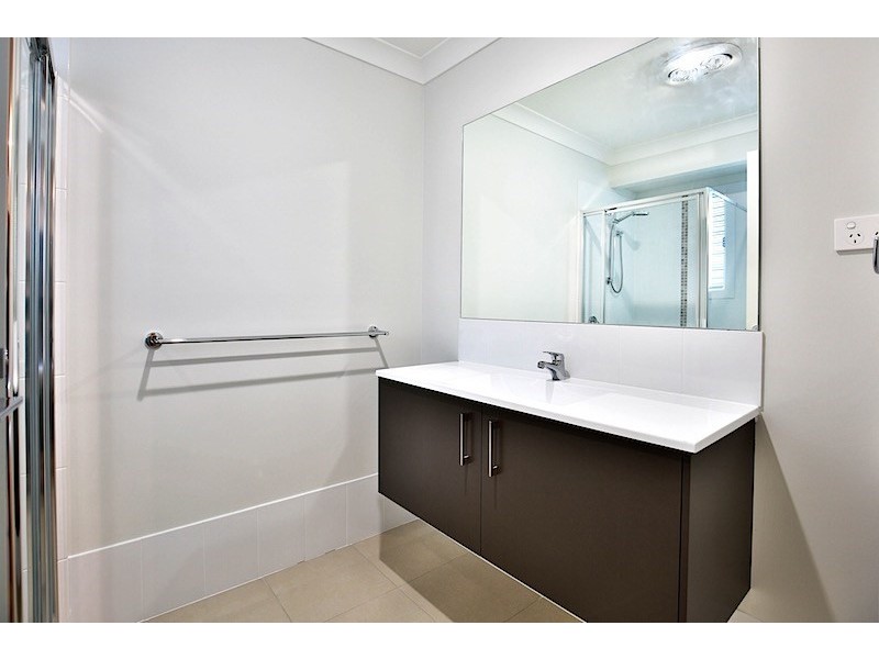 6 Silvereye Close, South Nowra NSW 2541