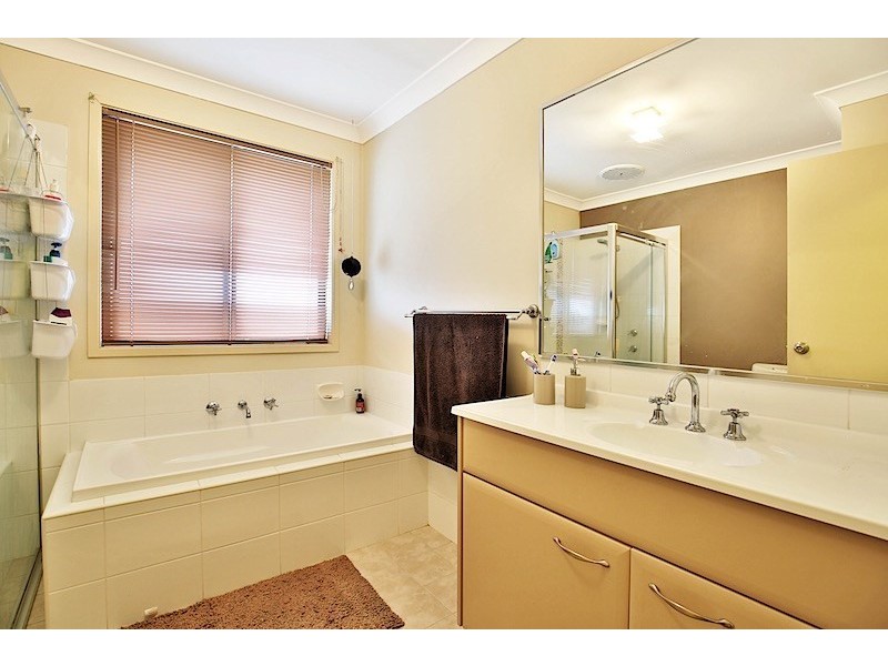 7 Palm Lilly Close, Worrigee NSW 2540