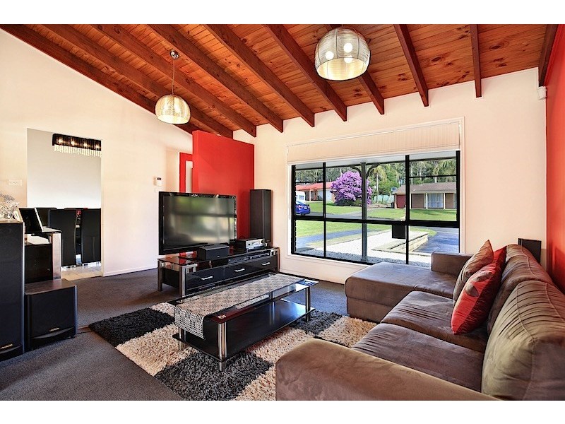 11 Formby Close, Bomaderry NSW 2541