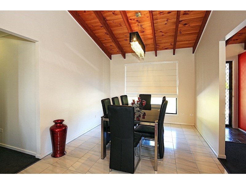 11 Formby Close, Bomaderry NSW 2541