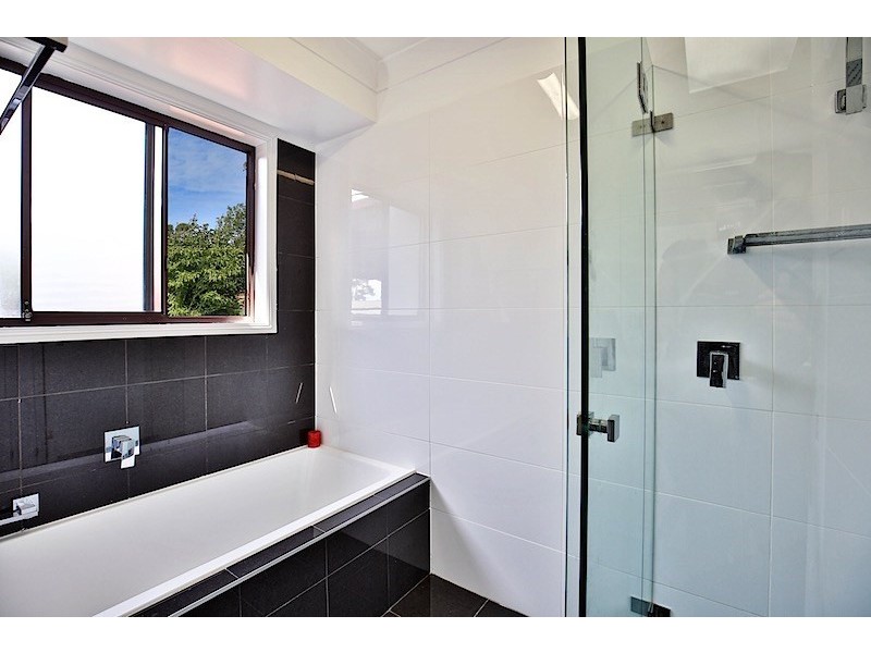 11 Formby Close, Bomaderry NSW 2541