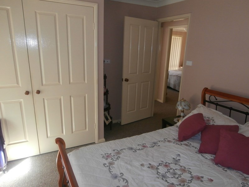 6/2 Carisbrook Close, Bomaderry NSW 2541