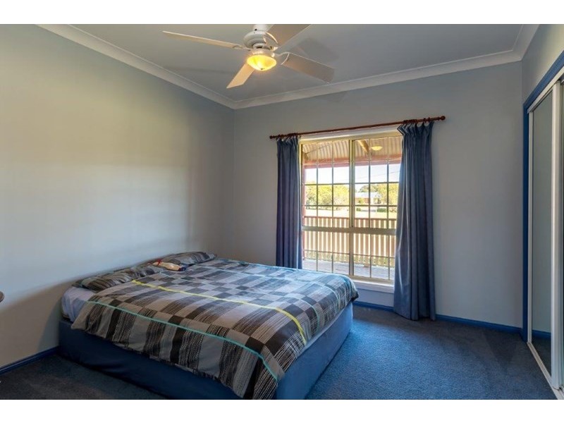 76 Pemberly Drive, Nowra Hill NSW 2540