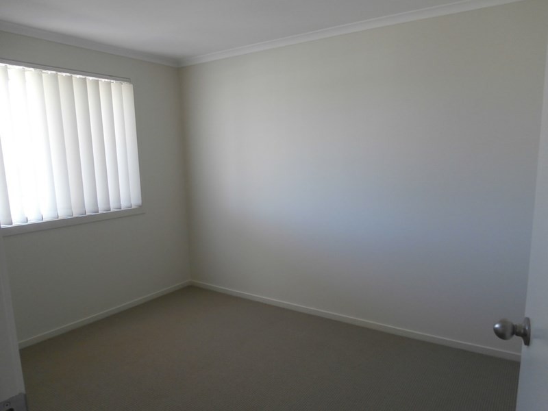 2/67A Sophia Road, Worrigee NSW 2540