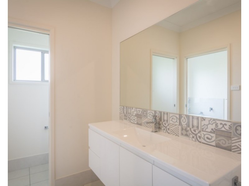 54 Lyrebird Drive, Nowra NSW 2541