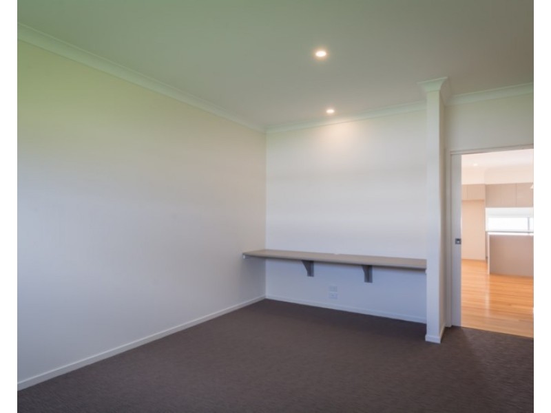 54 Lyrebird Drive, Nowra NSW 2541