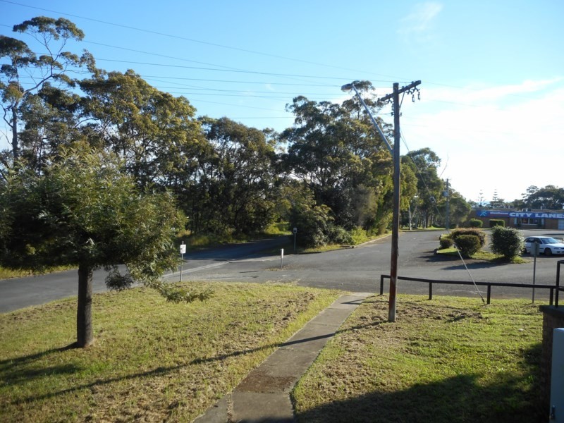 54 Narang Road, Bomaderry NSW 2541