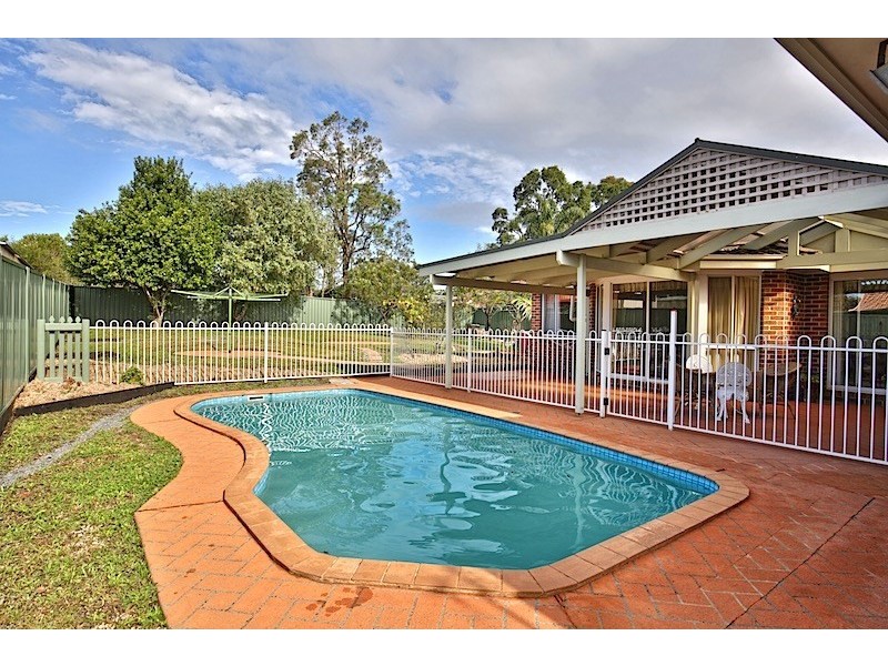 112 Jasmine Drive, Bomaderry NSW 2541