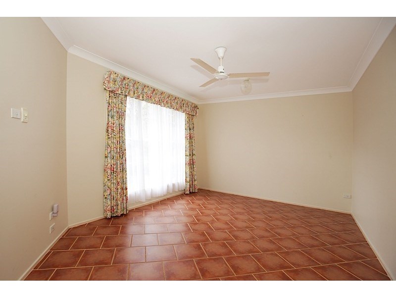 112 Jasmine Drive, Bomaderry NSW 2541