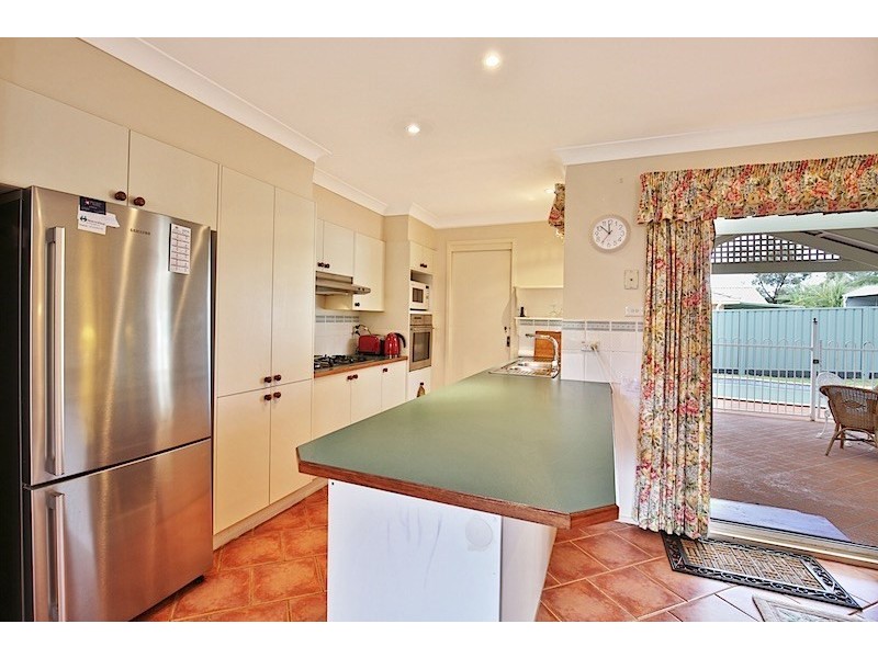 112 Jasmine Drive, Bomaderry NSW 2541