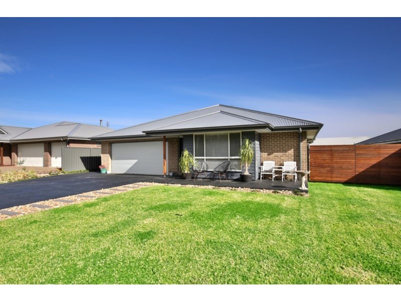 45 Osprey Road, South Nowra NSW 2541