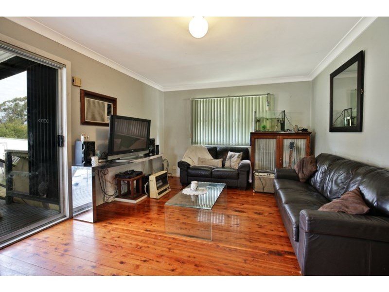 28 Tarawal Street, Bomaderry NSW 2541