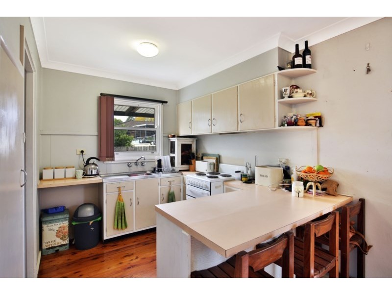 28 Tarawal Street, Bomaderry NSW 2541