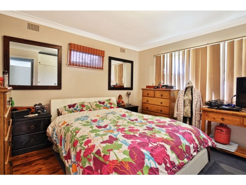 28 Tarawal Street, Bomaderry NSW 2541