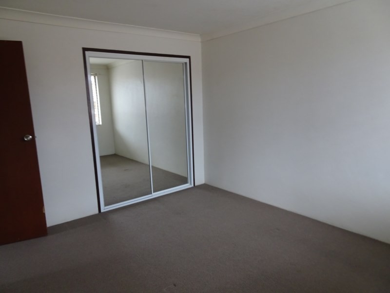 7/45 Brinawarr Street, Bomaderry NSW 2541