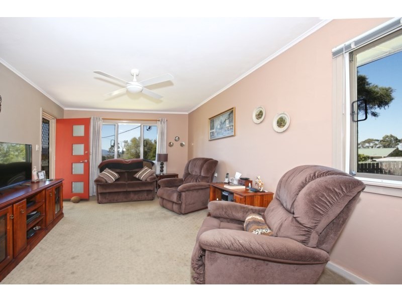 3 Peace Street, Bomaderry NSW 2541