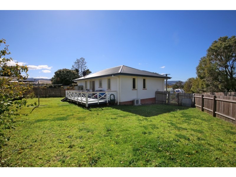 3 Peace Street, Bomaderry NSW 2541