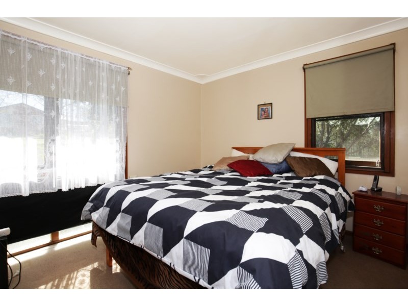 34 Wondalga Crescent, Nowra NSW 2541