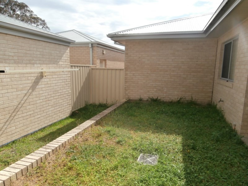 4 Ebony Link, Worrigee NSW 2540
