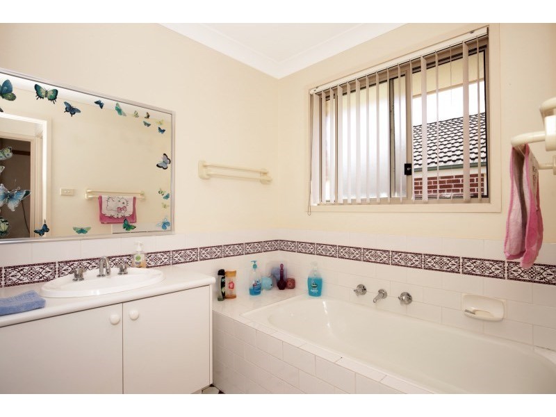 3 Almond Grove, Worrigee NSW 2540