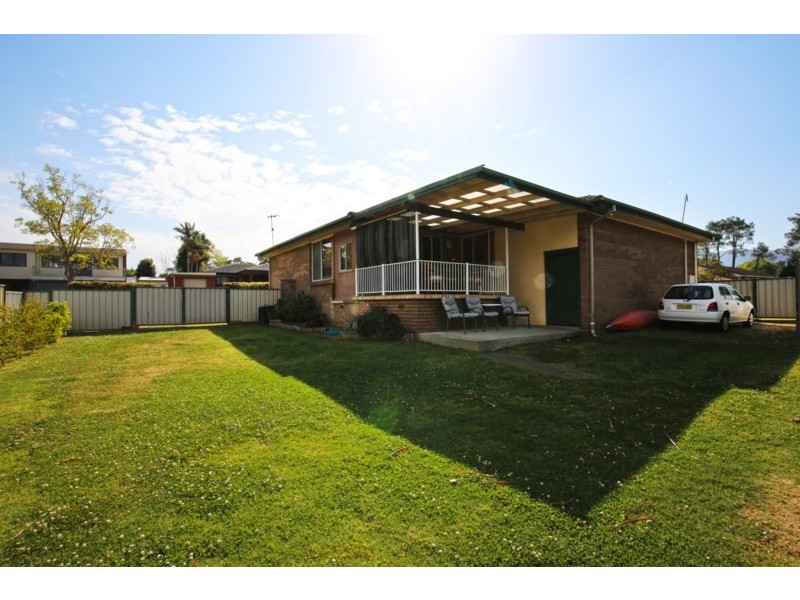 5 Penrose Drive, Bomaderry NSW 2541