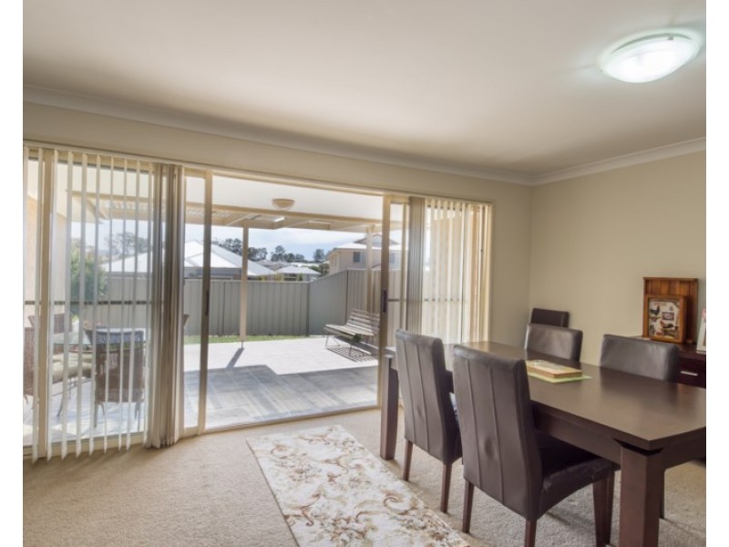 1/1 Palm Lilly Close, Worrigee NSW 2540