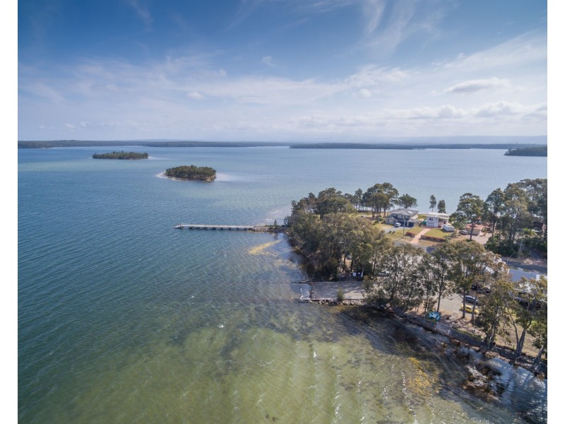 4 Loralyn Avenue, St Georges Basin NSW 2540